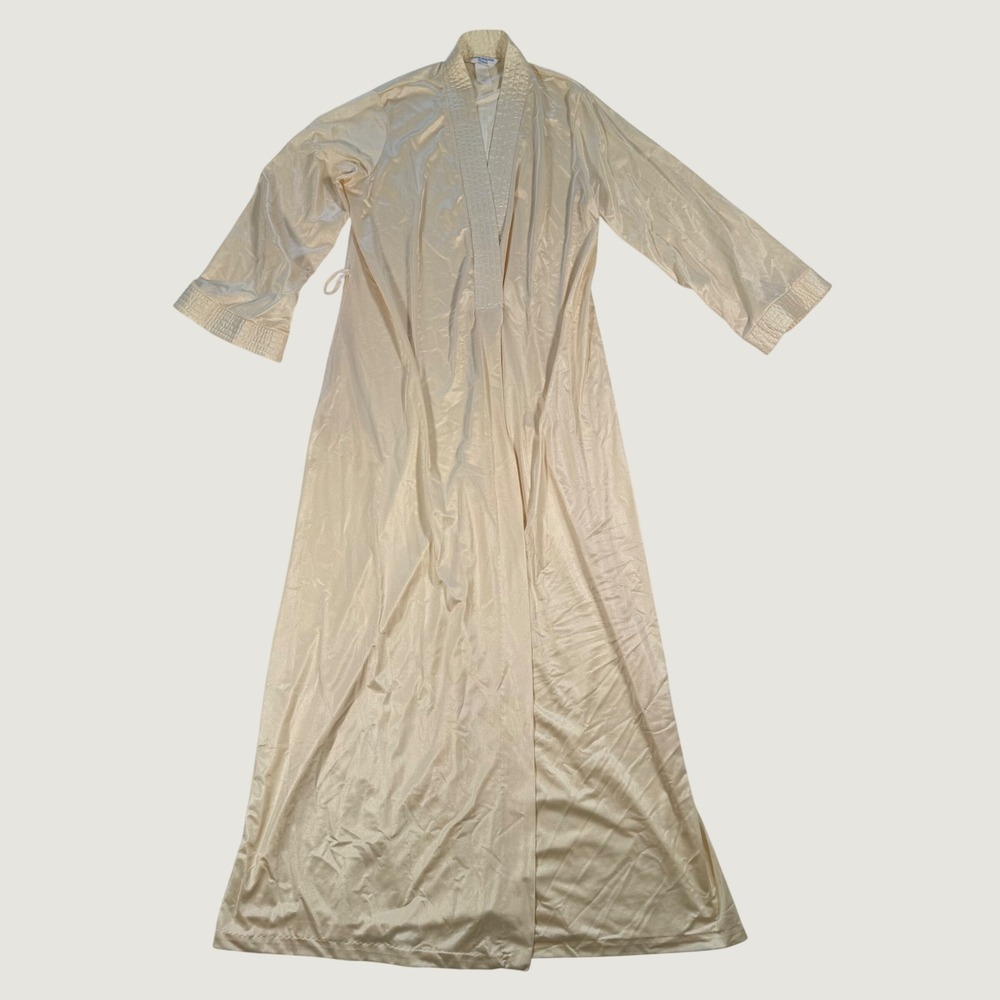 Vintage 1970s Long Cream Shimmer Robe Bridal Loungewear Elegant